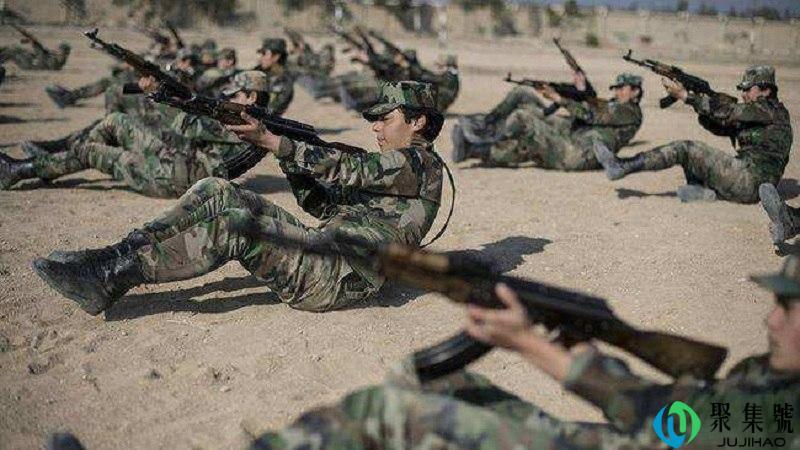 男的忙着在叙利亚打仗什么意思