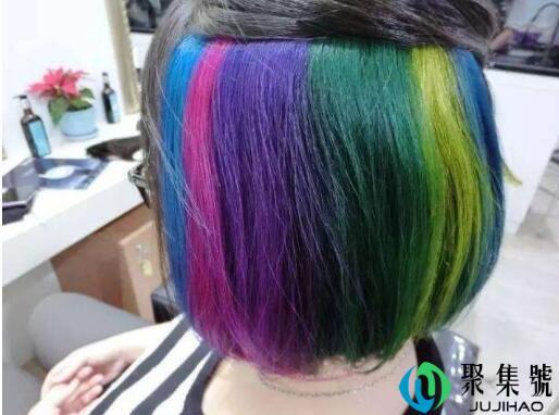 染发后隔天可以重染吗