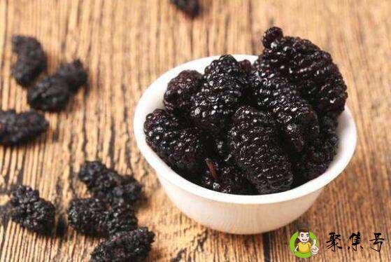 喝酒前吃桑葚干解酒吗