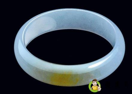 手镯戴手上空隙多大好