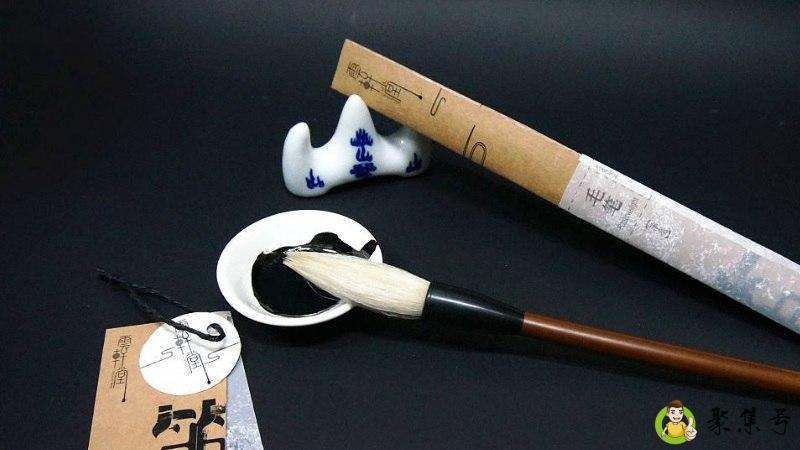 毛笔字的正确握笔姿势