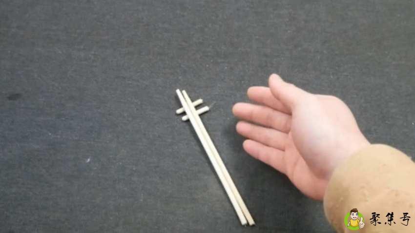 一次性筷子顶部两个槽什么意思