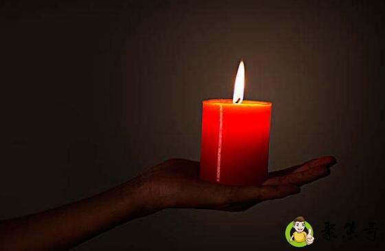红蜡烛还是绿蜡烛烧得长