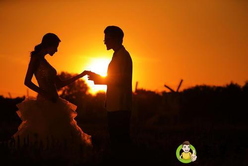 找个爱你的人还是找个你爱的人