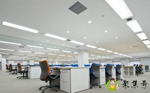 日光灯一天用多少电