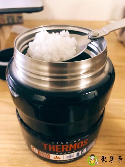 焖烧杯第一次使用方法