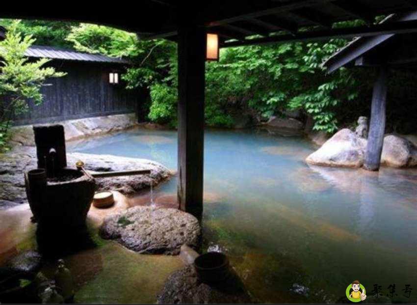 日本泡温泉需要穿泳衣吗