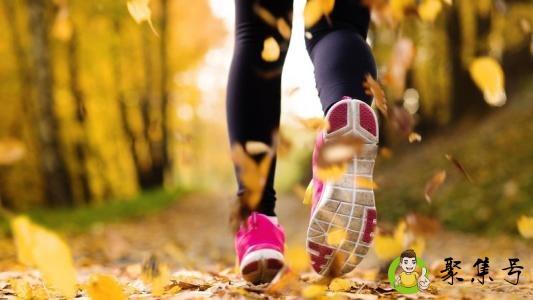 晨跑吃饭前还是吃饭后