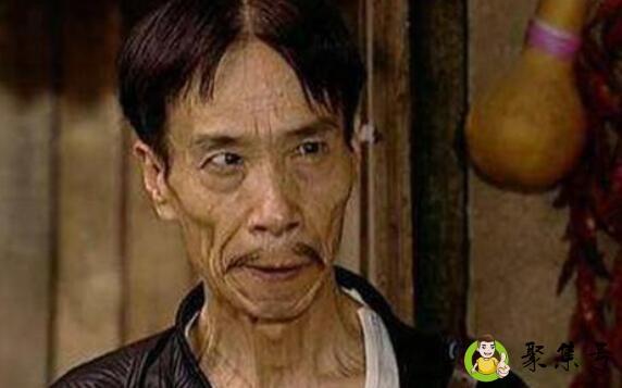 瞟眼看人不用刀是什么意思