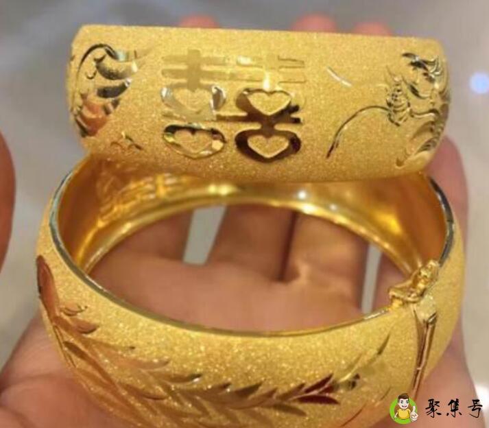 黄金用什么洗可以发亮