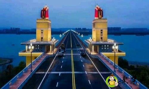 南京长江大桥有多长