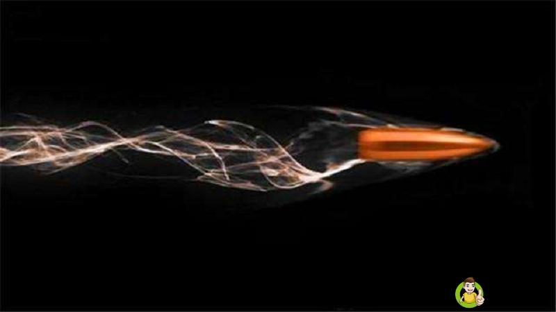 射出去的子弹头是直着飞行还是旋转飞行