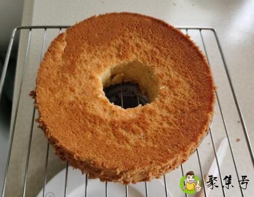 蛋糕做好了要马上拿出来吗