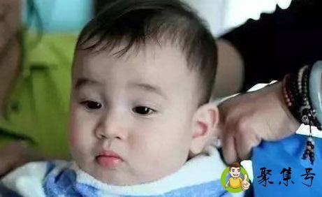 宝宝头发越剃越浓密吗