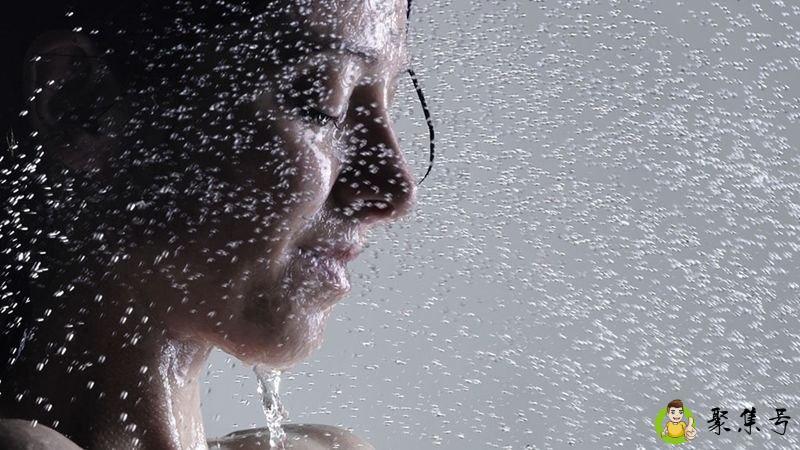 搓澡神器为什么会下泥