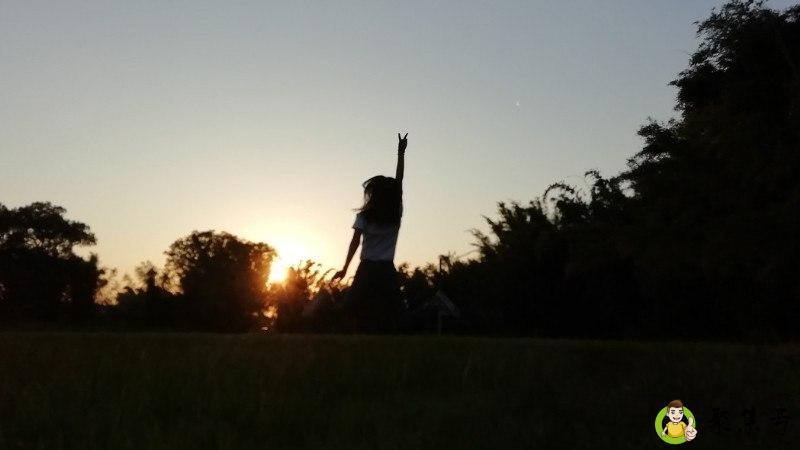 纤风共夕阳什么意思