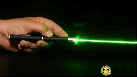 激光笔的使用方式