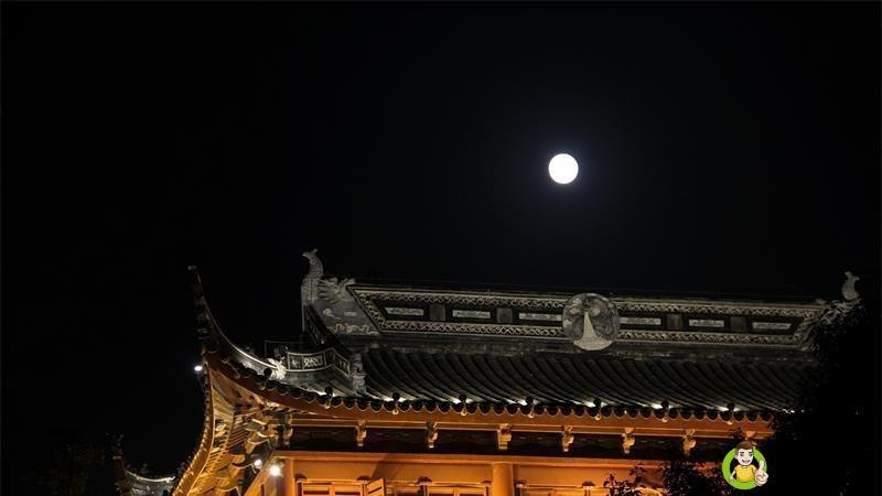 晒月亮会不会把人晒黑