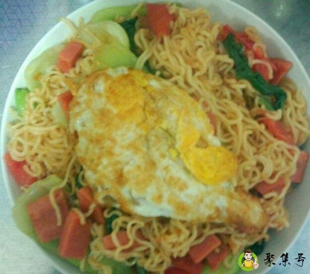 泡面里怎么加鸡蛋