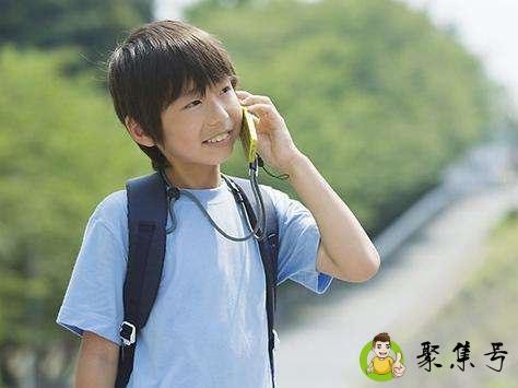 男生摸头发的的心理