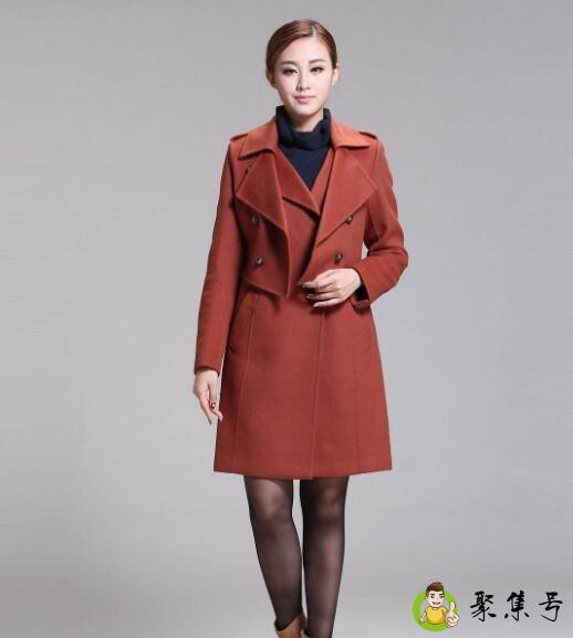 砖红色衣服显老吗