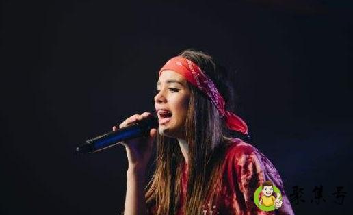 唱歌肚子顶着还是收缩