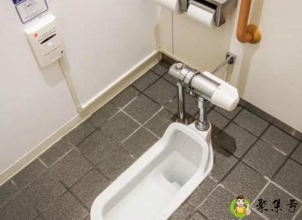 正确的蹲厕所方向