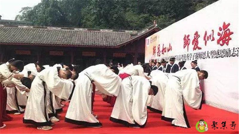 拜蔼是什么意思