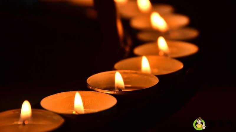 鬼闻香神点烛是什么意思