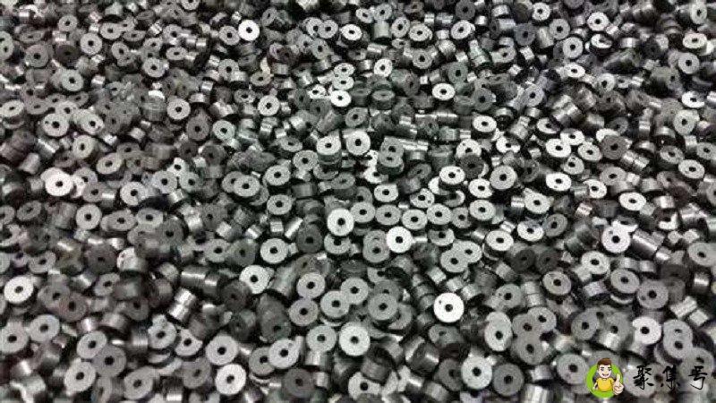 废旧的吸铁石属于哪类垃圾