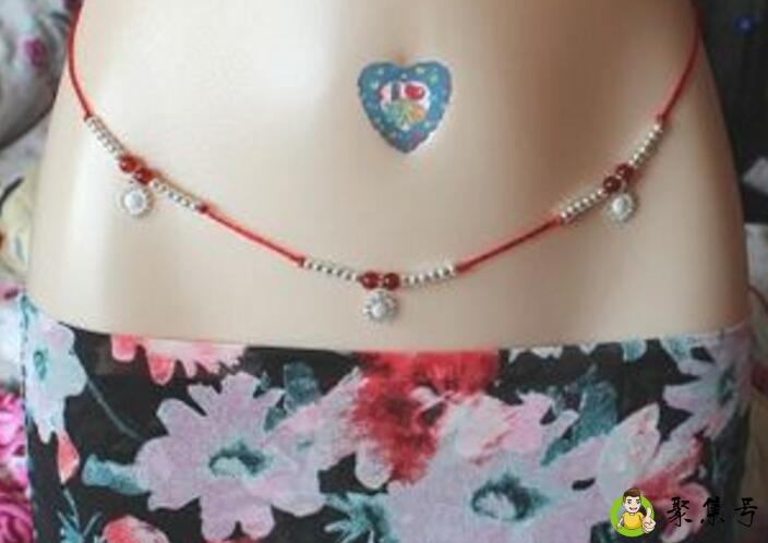 女人带腰链是什么意思