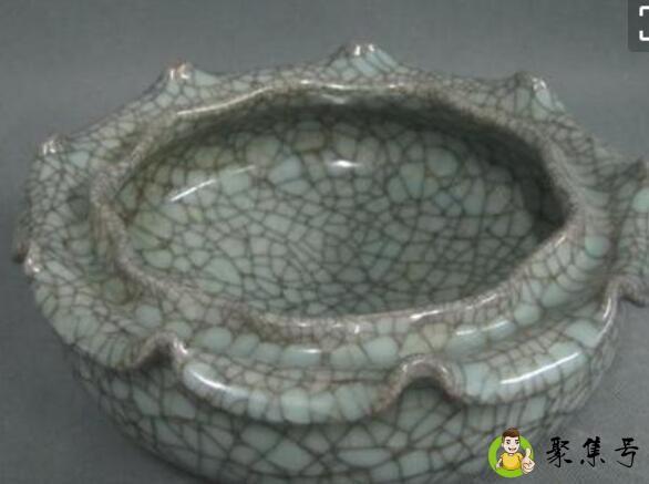 详细阅读:宋官窑瓷器真品特点 宋官窑瓷器真品特点