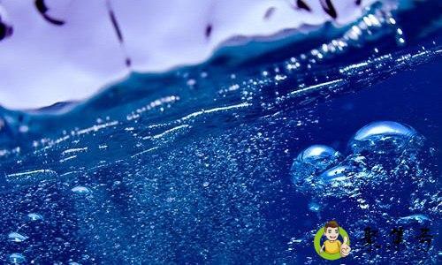 蓝色代表爱情意思